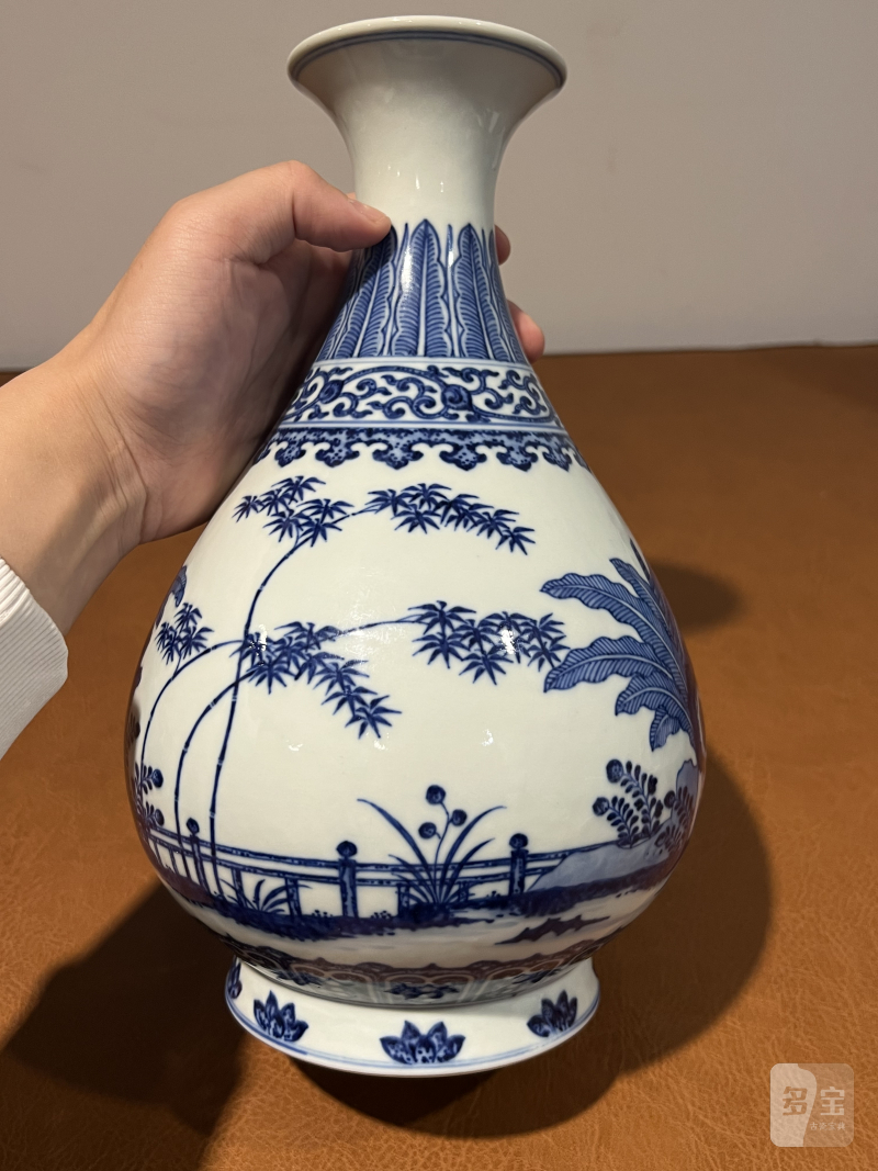 清乾隆 青花洞石芭蕉纹玉壶春瓶 - 图5